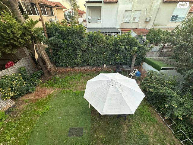 גבעת אלונים