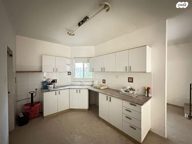 דו משפחתי, גבעת אלונים, כפר יונה