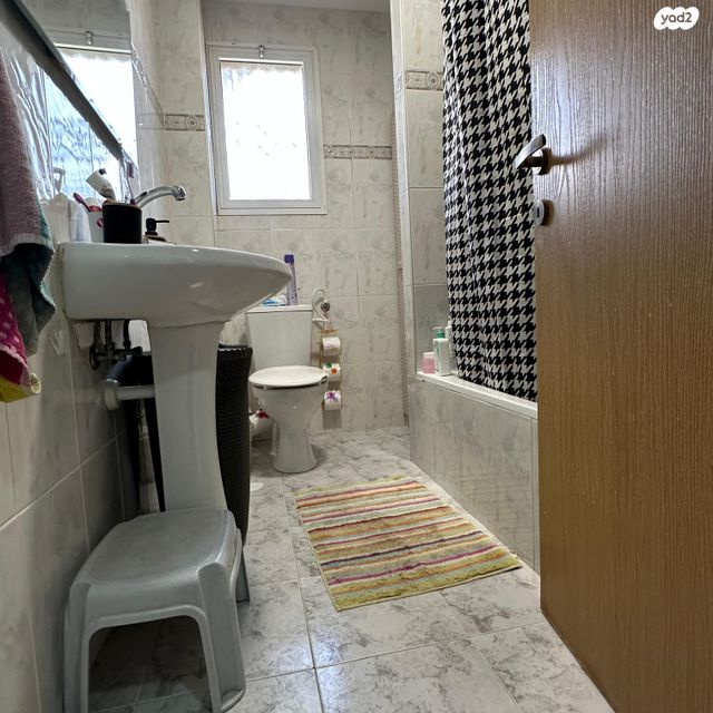 דו משפחתי, עורב, מעוף, ערד