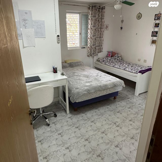 דו משפחתי, עורב, מעוף, ערד