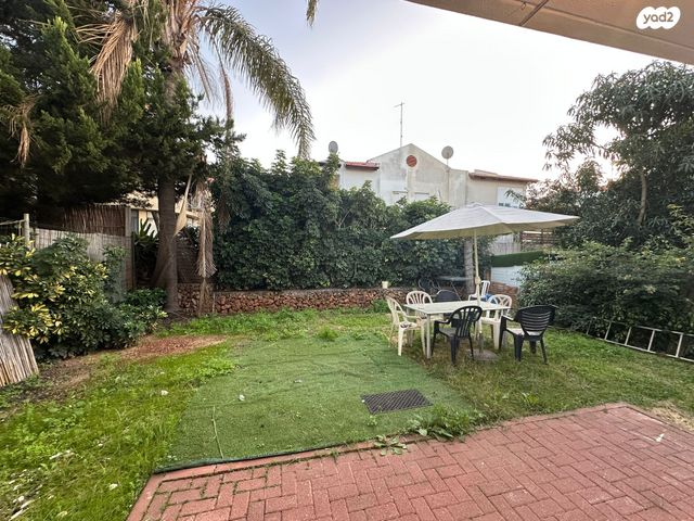 דו משפחתי, גבעת אלונים, כפר יונה