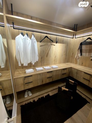 דירה, רמת השרון