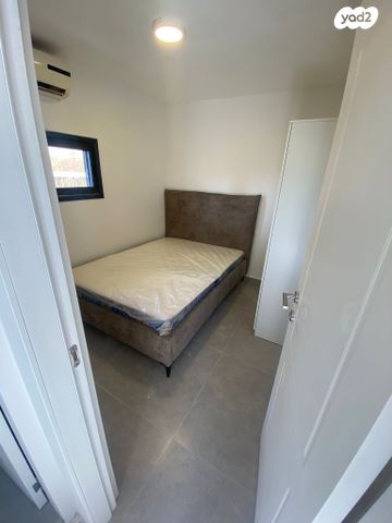 דירת גן, בעלי התוספות, שכונה ד', באר שבע