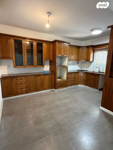 דו משפחתי, הט"ז, רמת החייל, תל אביב יפו