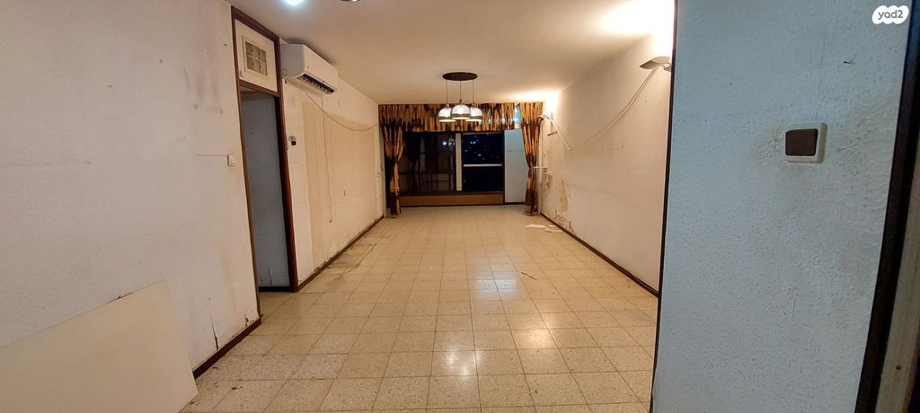 דירה, שדרות העצמאות 67, הגבול רוטשילד, בת ים