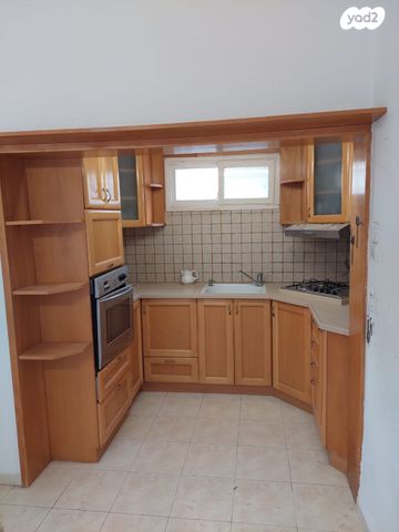 בית פרטי/ קוטג', גבעת נשר, נשר