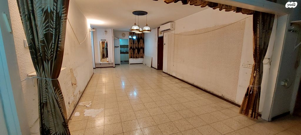 דירה, שדרות העצמאות 67, הגבול רוטשילד, בת ים