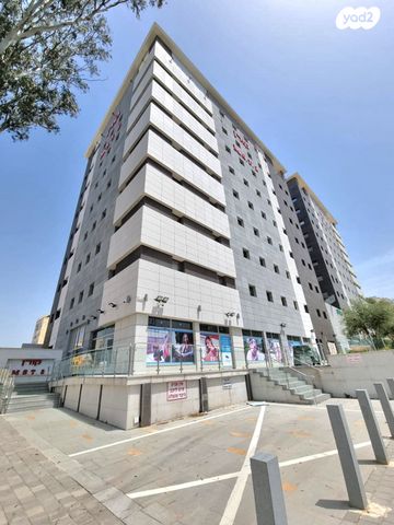 משרדים, אחד העם 9, מרכז העיר, חדרה