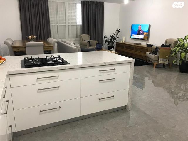 דירה, הנגב 11, מרכז העיר דרום, נתניה