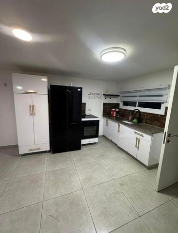 בית פרטי/ קוטג', התמר, פעמי תש''ז, פעמי תש"ז