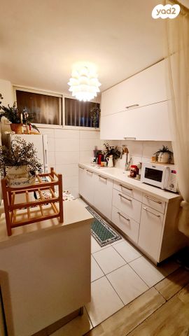 סמטת הצפורנים 7