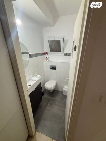 דירת גן, גפנוביץ 8, חדרה