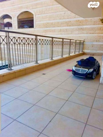 דירת גן, מורן, שיכון עובדים, טבריה