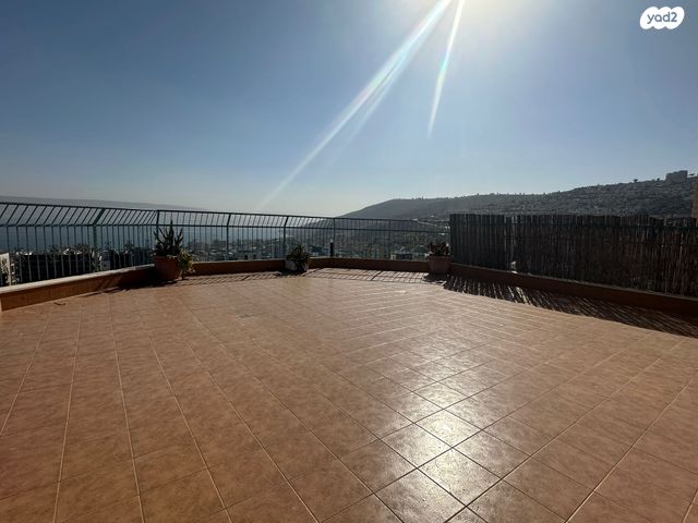 גג/ פנטהאוז, טבריה