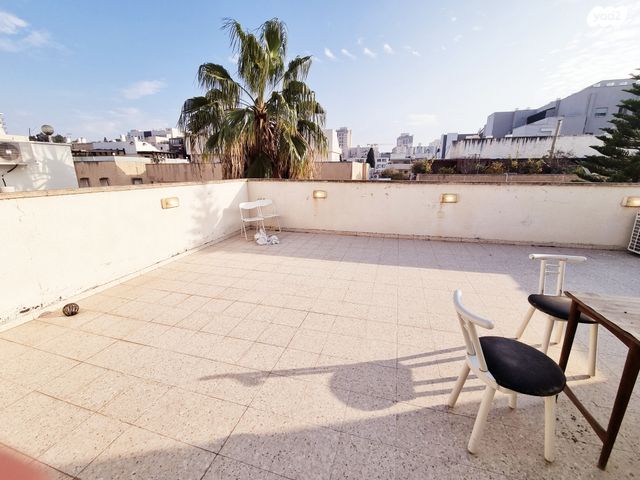 גג/ פנטהאוז, ארלוזורוב, ארלוזורוב, גבעתיים