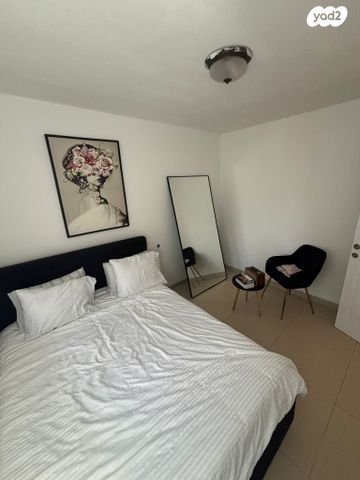 דירת גן, גפנוביץ 8, חדרה