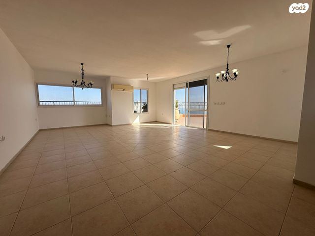 גג/ פנטהאוז, טבריה