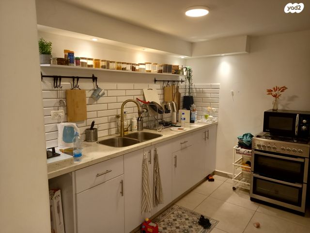 דו משפחתי, כפר אלדד