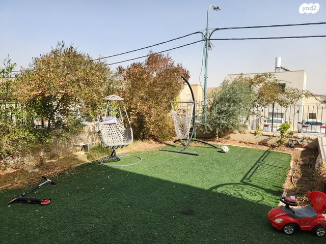 דו משפחתי, כפר אלדד