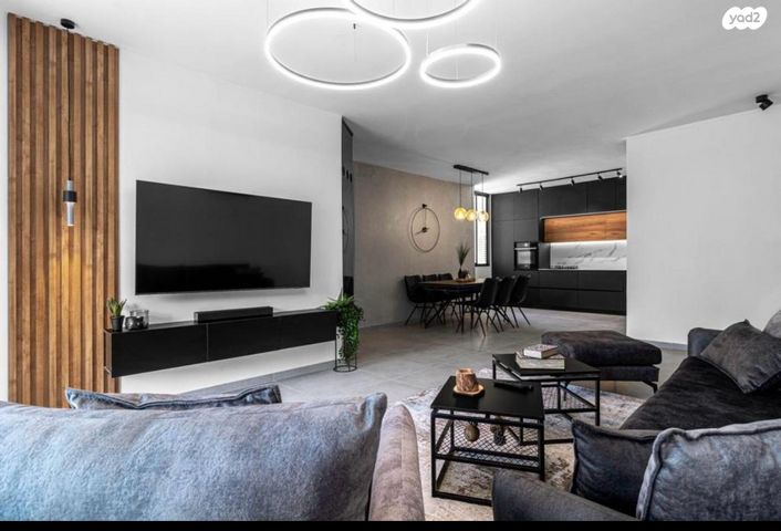 דירה, כפר סבא