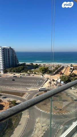 דרך מנחם בגין 1