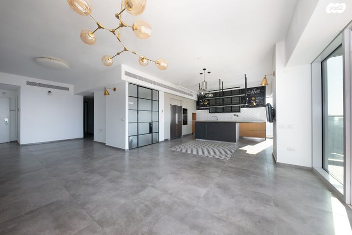 דירה, דרך מנחם בגין, מונטיפיורי, הרכבת, תל אביב יפו