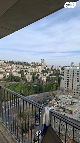 דירה, יעקב טהון 13, קרית היובל, ירושלים