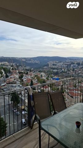 דירה, יעקב טהון 13, קרית היובל, ירושלים