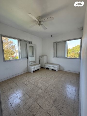 דירה, שדרות ח"ן 12, צור שלום, קרית ביאליק