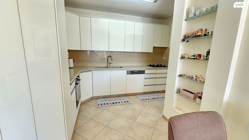 דירה, משה שרת 14, רמת שרת, ירושלים