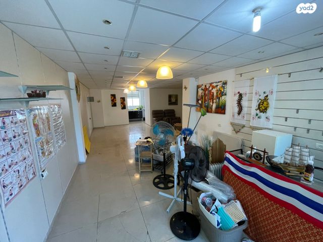 חנויות/ שטח מסחרי, חיפה