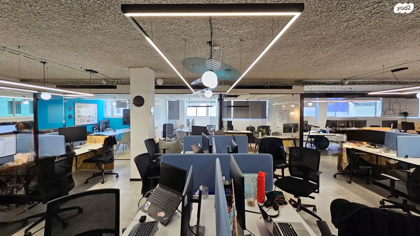 משרדים, יגאל אלון 114, נחלת יצחק, תל אביב יפו