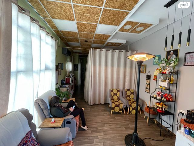 חנויות/ שטח מסחרי, חיפה