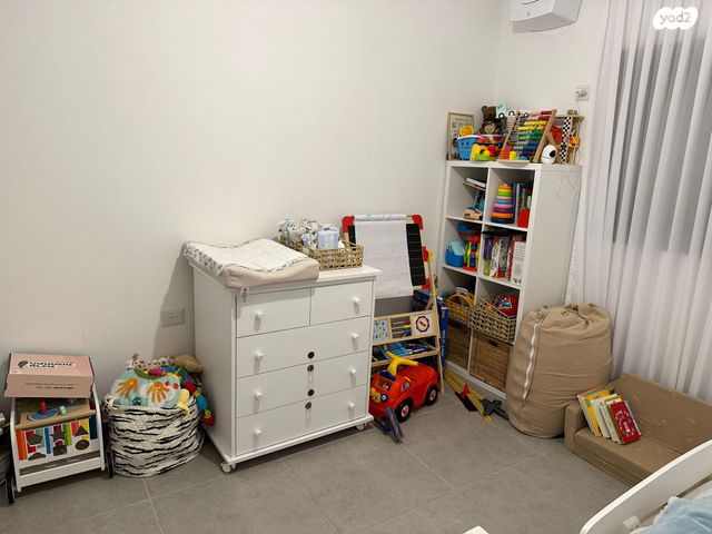 דירה, שיר השירים 1, גן יבנה מערב, גן יבנה