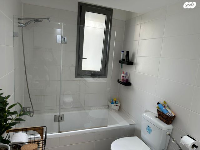 דירה, שיר השירים 1, גן יבנה מערב, גן יבנה