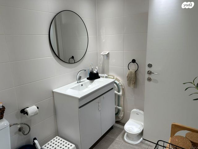 דירה, שיר השירים 1, גן יבנה מערב, גן יבנה