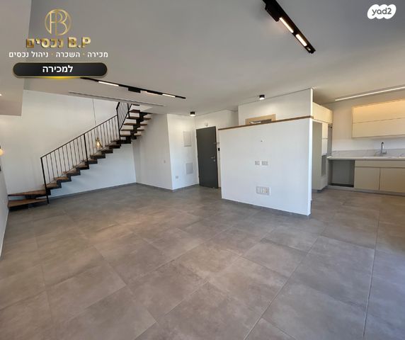 דופלקס, ברקת, אבני חן, חריש