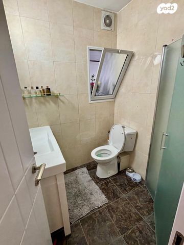 גג/ פנטהאוז, אדמונית 26, גני אביב, לוד