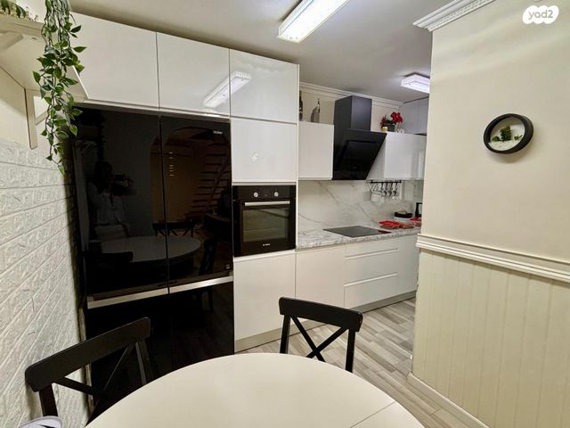 גג/ פנטהאוז, אדמונית 26, גני אביב, לוד