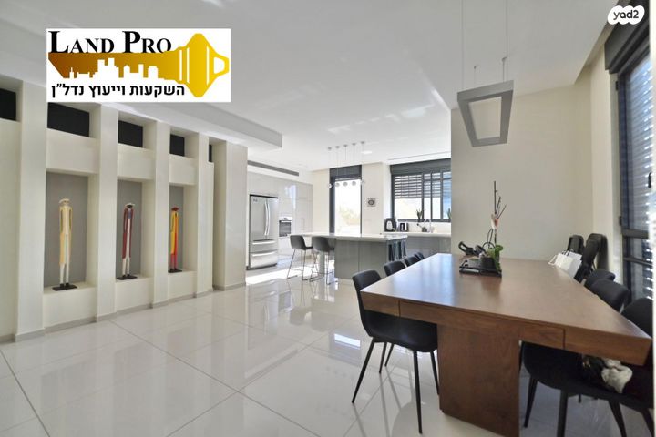 בית פרטי/ קוטג', אירוס, אירוס