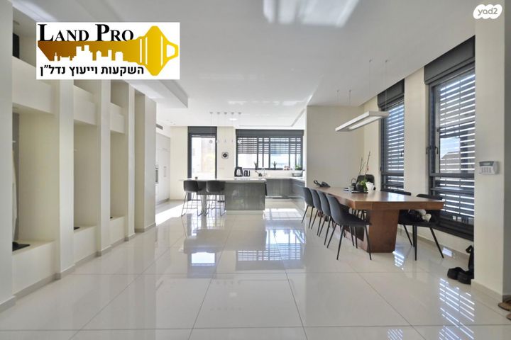 בית פרטי/ קוטג', אירוס, אירוס