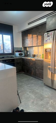 דירה, דרך בן גוריון 125, דרום מערב ותיק, בת ים