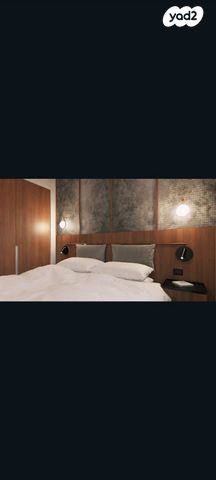 מגרשים, קרית הפרחים - 2005, רעננה