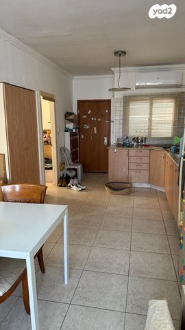 דירה, שדרות ח"ן, ב' / צפון מערב העיר, רחובות