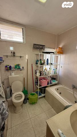 דירה, שדרות ח"ן, ב' / צפון מערב העיר, רחובות