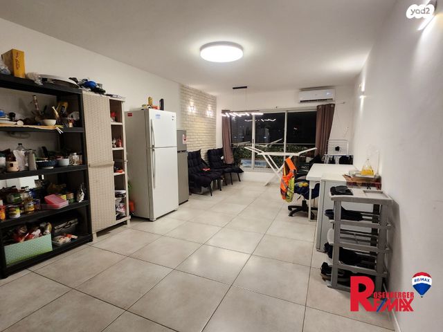 שדרות העצמאות 67