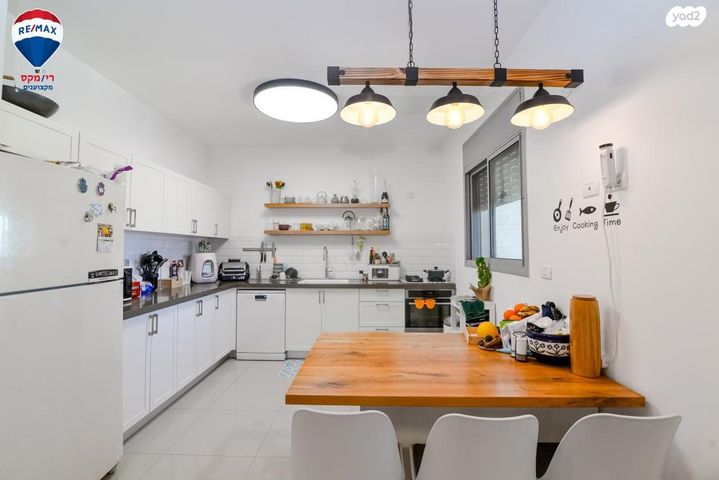 דירה, הרברט סמואל 57, מרכז העיר, חדרה