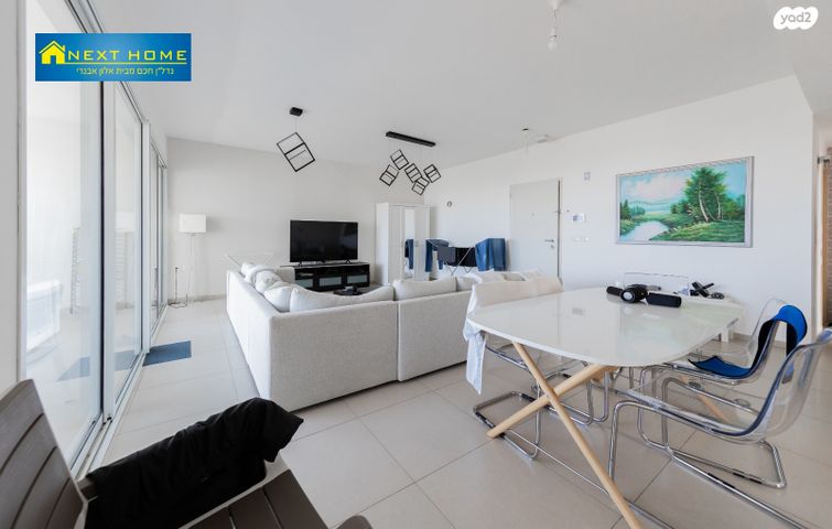 דירה, עוזי חיטמן, עיר ימים, נתניה