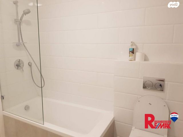 דירה, שדרות העצמאות 67, הגבול רוטשילד, בת ים