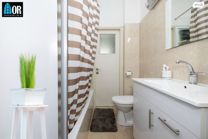 דירה, חוה לוצקי, א' / צפון מזרח העיר, רחובות